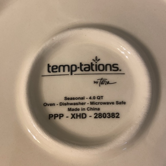 14” Temp-Tations Halloween Spooky BOOfetti Ruffled Edge 4 QT Ceramic Bowl HUGE - Picture 4 of 13